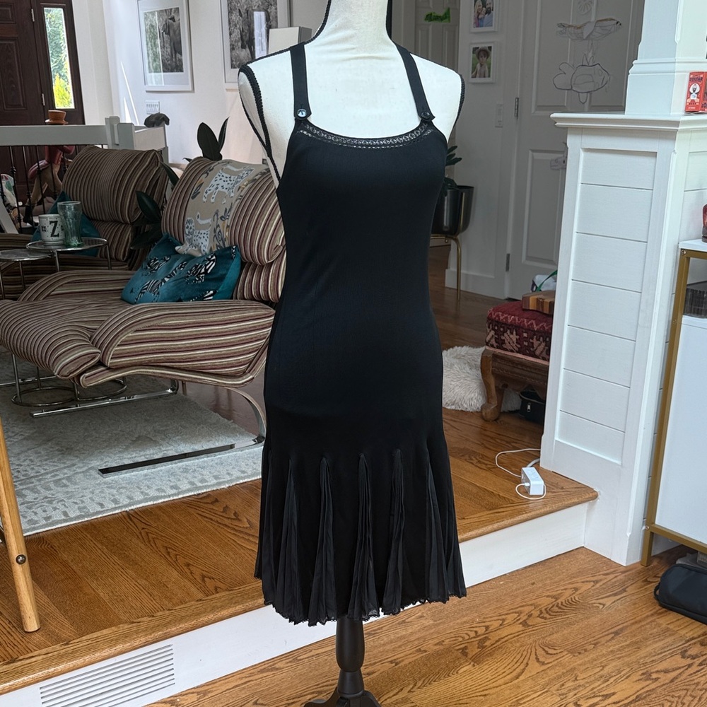 CHANEL Black Button Detail with deco detail. Classic cross back. Very elegant 36